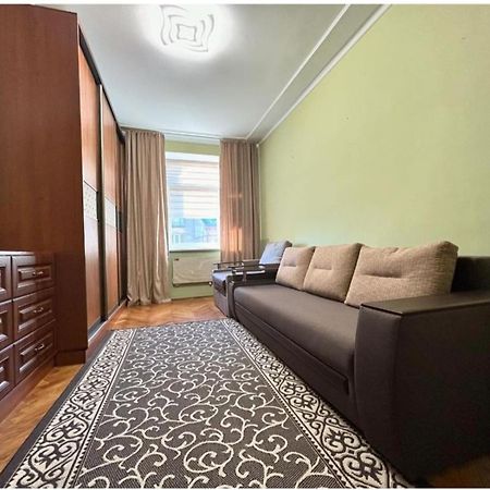 Центр, Біля Медичного Університету, Вулиця Личаківська Lviv Eksteriør billede